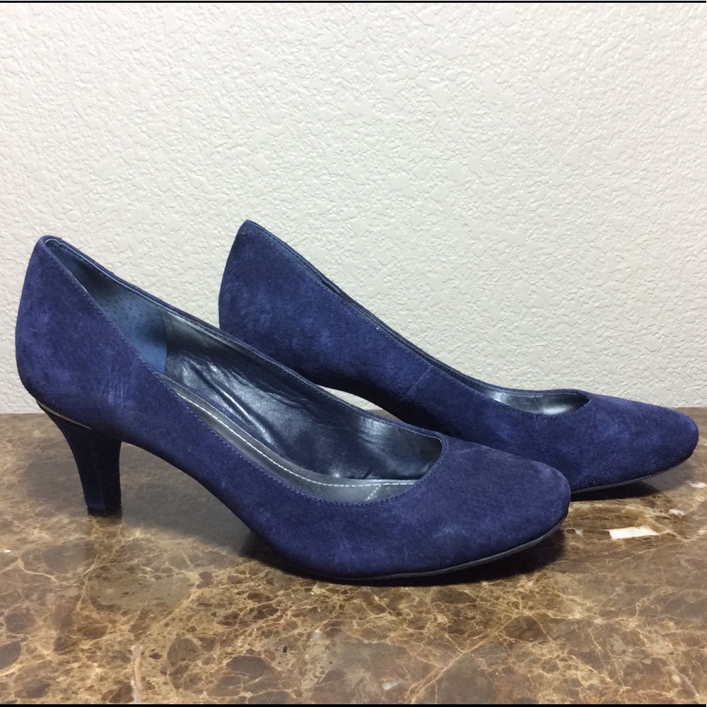 Bcbg Generation Bumby Suede Close Toe Pumps
